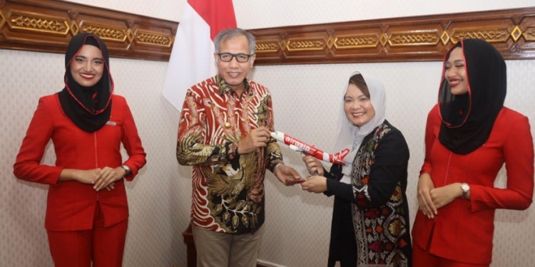 Nova minta AirAsia buka kembali rute Aceh-Kuala Lumpur