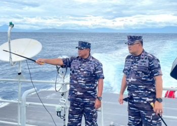 Pangkoarmada RI Laksamana Madya TNI Abdul Rasyid K melaksanakan inspeksi mendadak (sidak) di Perairan Utara Aceh dan Sabang, Senin (11/7/2022). (ANTARA/HO-Humas Koarmada RI)