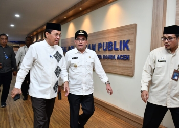 Penjabat (Pj) Walikota Banda Aceh Bakri Siddiq meninjau Mall Pelayanan Publik (MPP), Sabtu (9/7/2022). (Foto: Ist)