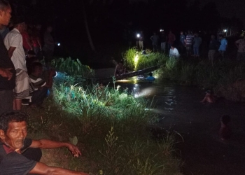 Proses pencarian mayat balita di Sungai Krueng Cut, Gampong Lam Cot, Mukim Lamjampok, Kecamatan Ingin Jaya, Aceh Besar, Kamis (14/7/2022). (Foto: Dok. Polisi)