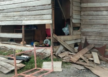Dapur warga dirusak gajah liar di Kampung Negeri Antara, Kecamatan Pintu Rime Gayo, Kabupaten Bener Meriah, Jumat. (Foto: Dok. warga)