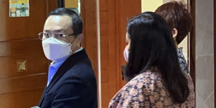 Arman Hanis, pengacara istri Kepala Divisi Profesi dan Pengamanan (Kadiv Propam) Polri Irjen Pol Ferdy Sambo, Putri Ferdy Sambo, tiba di Gedung Dewan Pers, Jakarta, Jumat (15/7/2022). ANTARA/Putu Indah Savitri/am.