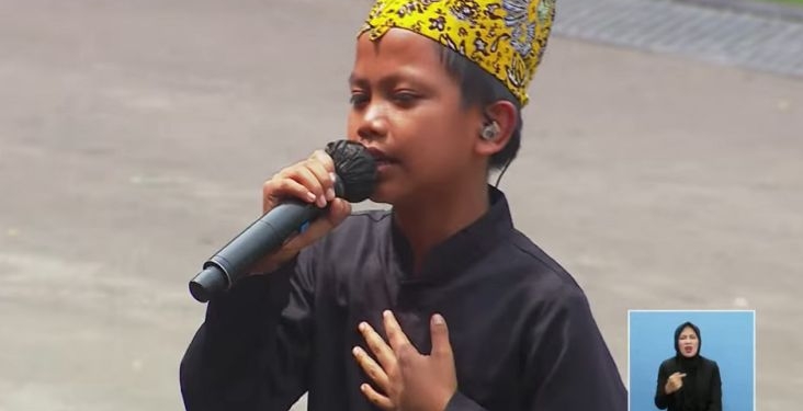 Penyanyi cilik Farel Prayoga membuat para pejabat ikut berjoget di Istana Merdeka (Foto: Tangkapan layar media sosial)
