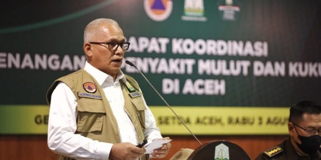 Rapat Koordinasi Penanganan Mulut dan Kuku (PMK) bersama Kepala BNPB Pusat, Letjen TNI Suharyanto di Aula Serbaguna Setda Aceh, Banda Aceh, Rabu (3/8/2022). (Foto: Ist)