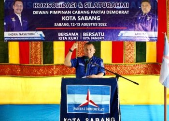 Ketua Dewan Pimpinan Daerah Partai Demokrat (DPD PD) Aceh, Muslim saat menghadiri Konsolidasi dan Silaturrahmi DPD PD dengan pengurus dan kader Partai Demokrat Sabang di Resto Aneuk Laot, Kota Sabang, Jumat (12/8/222). (Foto: Ist)