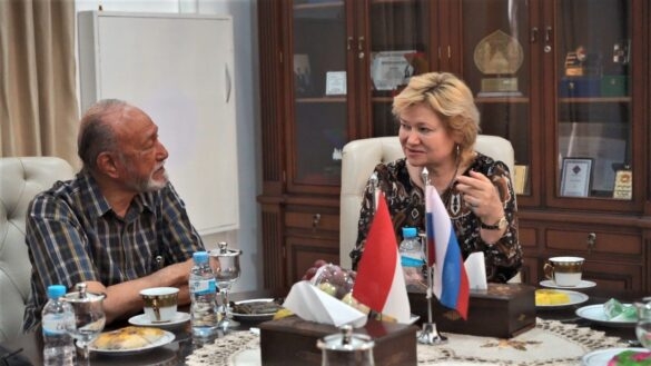 Pertemuan Wali Nanggroe Aceh, Tgk. Malik Mahmud Al Haythar saat menerima Dubes Federasi Rusia untuk Indonesia, Veronika Novoseltseva (dua kanan), Minggu (21/8/2022). (Foto: Ist)