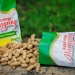 Kacang Manggeng kemasan plastik. Kacang ini mudah ditemui di Warung Kopi, dan kios, serta toko di Banda Aceh