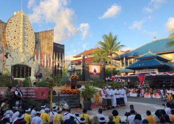 Pelaksanaan doa perdamaian peringatan 20 tahun tragedi Bom Bali yang dipimpin enam tokoh lintas agama di Kabupaten Badung, Rabu (12/10/2023). ANTARA/Ni Putu Putri Muliantari