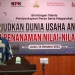 Pj. Gubernur Aceh, Achmad Marzuki, saat memberikan sambutan pada acara Bimbingan Teknis Dunia Usaha Anti Korupsi yang diselenggarakan KPK-RI di Aula Serbaguna Setda Aceh, Banda Aceh, Kamis, (13/10/2022). (Dok. Humas Aceh).