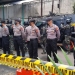Petugas Polres Metro Jakarta Selatan mengamankan prosea sidang terdakwa Ferdy Sambo di Pengadilan Negeri Jakarta Selatan, Senin (17/10/2022). (ANTARA/Yoanita Hastryka Djohan)