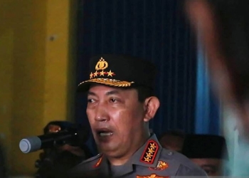 Kapolri Jenderal Pol Listyo Sigit Prabowo pada saat memberikan keterangan kepada media di Stadion Kanjuruhan, Kabupaten Malang, Jawa Timur, Minggu (2/10/2022). ANTARA/Vicki Febrianto/aa.