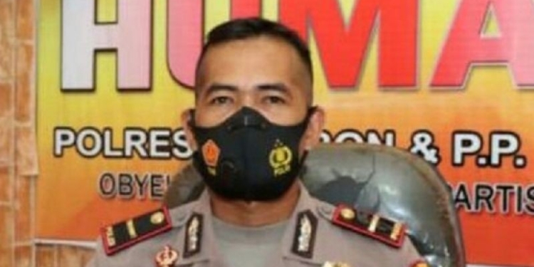 Polresta Ambon melimpahkan berkas perkara enam tersangka dan barang bukti kasus rudapksa ke Kejaksaan Negeri Ambon, Senin (17-10-2022). ANTARA/Daniel
