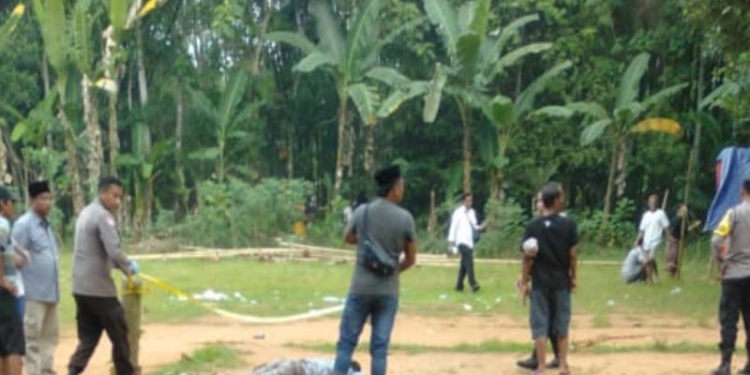 Lokasi penembakan warga dengan menggunakan senjata api di lokasi sabung ayam Desa Lantek Barat, Kecamatan Galis, Bangkalan, Jawa Timur pada 12 Oktober 2022. (ANTARA/HO-Polres Bangkalan)