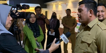 Kepala Dinas Kebudayaan dan Pariwisata Aceh Almuniza, ditemui awak media pada pembukaan Pameran Memori Helsinki, Senin (7/11/2022). (Dok. Disbudpar Aceh).