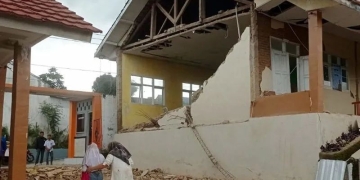 Reruntuhan bangunan pascagempa M 5,6 di Kabupaten Cianjur, Jawa Barat, Senin (21/11/2022). (ANTARA/HO-BNPB/aa)