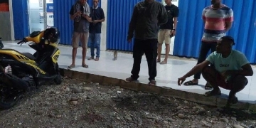 TKP penembakan terhadap anggota Polres Yahukimo, Selasa malam, di Dekai yang berlokasi di depan ATM BRI. ANTARA/HO-Humas Polda Papua