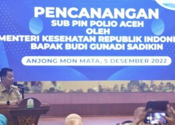 Pj. Gubernur Aceh, Achmad Marzuki, saat memberikan sambutan, pada kegiatan Pencanangan Sub PIN Polio yang dilakukan Oleh Menteri Kesehatan RI, Budi Gunadi Sadikin, di Anjong Mon Mata, Banda Aceh, Senin (5/12/2022). (Dok. Humas Pemerintah Aceh)