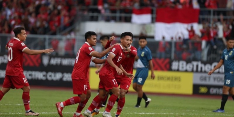 Pemain Timnas Indonesia Syahrian Abimanyu (17) merayakam gol pertama Timnas Garuda saat melawan Brunei Darussalam pada laga Piala AFF di Stadion Kuala Lumpur, Malaysia, Senin (26/12/2022). ANTARA/HO-PSSI