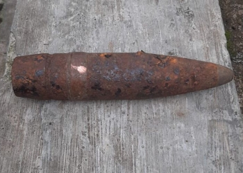 Sebuah mortir yang ditemukan di areal persawahan di Kecamatan Rajapolah, Kabupaten Tasikmalaya, Jawa Barat. ANTARA/HO-Polres Tasikmalaya Kota
