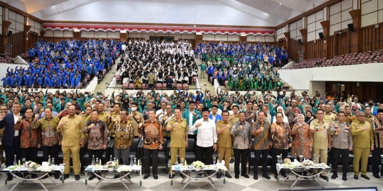 Kuliah Umum Kebangsaan dengan tema "Peran Kampus Dalam Merawat Keberagaman dan Kebangsaan", di Gedung AAC Dayan Dawood, Banda Aceh, Kamis (22/12/2022). (Dok. Humas Pemerintah Aceh)