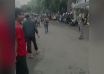 Tangkapan layar video beredar di medsos terkait ledakan di Polsek Astanaanyar, Kota Bandung, Jawa Barat. (ANTARA/Dokumentasi Pribadi)