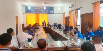 Ketua DPW PAN Aceh H Ir Mawardi Ali bersama pengurus lakukan pertemuan dengan Pengurus DPD I dan DPC serta kader Partai Amanat Nasional Kabupaten Aceh Jaya, di Hotel Pantai Barat, Calang, pada Sabtu (3/12/2022). (Dok. Humas PAN Aceh)