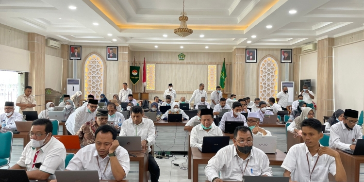 Suasana survei Indeks Profesionalisme dan Moderasi Beragama (IPMB) di Kanwil Kemenag Aceh, Selasa (27/12/2022). (Dok. Kemenag Aceh)