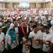 Calon Presiden dari Partai Nasdem Anies Baswedan pada deklrasi dukungan Relawan Perubahan Sumbar di Padang, Minggu. (Antara/Ikhwan Wahyudi)