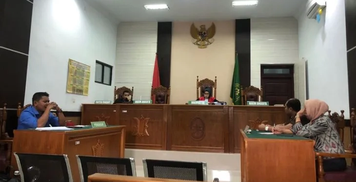 Hakim tunggal Pengadilan Negeri Lhoksukon, Aceh Utara, membacakan putusan gugatan praperadilan dua tersangka korupsi pembangunan Monumen Islam Samudera Pasai di Aceh Utara, Kamis (1/12/2022). ANTARA/HO/Dok Kejari Aceh Utara