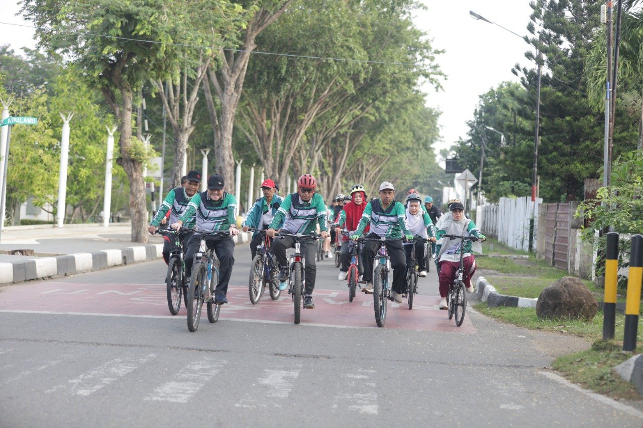 Kemeriahan kegiatan Weng Itangen Kerukunan Kanwil Kemenag Aceh, Minggu (1/1/2023). (Dok. Kanwil Kemenag Aceh)