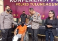 Polisi menunjukkan wajah Mustakim (26), pelaku pembunuhan wanita muda di Junung, Tulungagung. ANTARA/HO - JP.