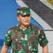 Kepala Staf TNI Angkatan Laut (Kasal) Laksamana TNI Muhammad Ali tampak meninggalkan KRI Banda Aceh (593) selepas memimpin upacara tabur bunga memperingati Hari Dharma Samudera 2023 di markas Komando Lintas Laut Militer, Jakarta, Senin (16/1/2023). ANTARA/Gilang Galiartha.