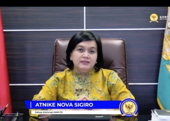Tangkapan layar-Ketua Komnas HAM Atnike Nova Sigiro memberikan keterangan dalam unggahan video di kanal YouTube Humas Komnas HAM RI "Komnas HAM: Respon Terkait Situasi HAM di Papua", seperti dipantau di Jakarta, Sabtu (14/1/2023). (ANTARA/Putu Indah Savitri)