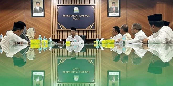 Pemerintah Aceh gelar rapat membahas penanganan pengungsi Rohingya bersama UNHCR Indonesia di ruang rapat Sekda Aceh, Banda Aceh, Jum’at (24/2/2023). (Dok. Humas Pemerintah Aceh)