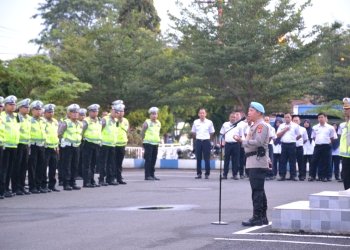 Kasubbid Wabprof Polda Aceh Sutan Siregar saat apel pagi di Direktorat Lalu Lintas, Lamteumen, Kota Banda Aceh, Rabu (15/2/2023). (Dok. Polisi)