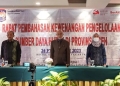 Wali Nanggroe Aceh Tgk Malik Mahmud Al Haytar (tengah) saat mengikuti rapat pembahasan kewenangan pengelolaan sumber daya hutan Aceh, di Jakarta, Jumat (24/2/2023) (ANTARA/HO/Humas Wali Nanggroe Aceh)