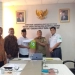 Tim peneliti Pusat Riset Hukum, Islam, dan Adat (PRHIA) menyerahkan hasil kajian hutan adat Aceh ke Kementerian Lingkungan Hidup dan Kehutanan (KLHK), di Jakarta, Selasa, (14/2/2023). (ANTARA/HO)