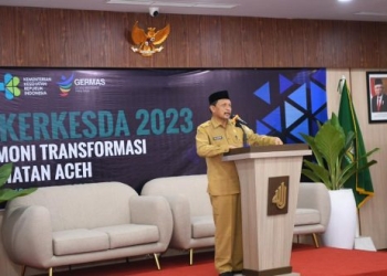 Asisten Pemerintahan, Keistimewaan Aceh dan Kesejahteraan Rakyat Sekda Aceh, M. Jafar saat menyampaikan sambutan pada pembukaan Rapat Kerja Kesehatan Daerah (Rakerkesda) 2023 di Aula Bapelkes Aceh, Banda Aceh, Senin (13/3/2023). (Dok. Humas Pemerintah Aceh)