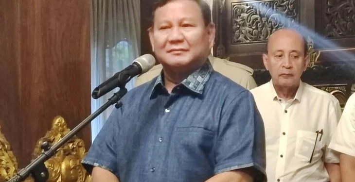 Prabowo saat konferensi pers menerima kunjungan Ketua Umum Partai NasDem, Surya Paloh di Padepokan Garuda Yaksa Hambalang, Kabupaten Bogor, Jawa Barat, Minggu (5/3/2023). (ANTARA/M Fikri Setiawan)
