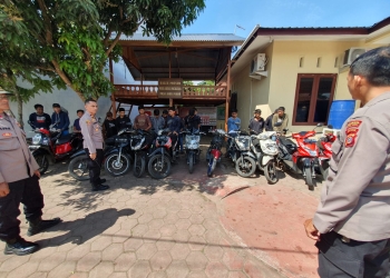 Polsek Darul Imarah dan Satlantas Polresta Banda Aceh berhasil mengamankan 20 kendaraan yang digunakan untuk aksi balap liar. (Foto: Alibi/Dok. Polresta Banda Aceh)