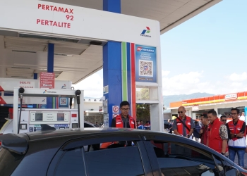 Executive General Manager Pertamina Patra Niaga Regional Sumbagut, Freddy Anwar saat melakukan Management Walkthrough (MWT) dan Safari Ramadan bersama Tim Manajemen di Aceh, Rabu (29/3/2023). (Foto: Alibi/Dok. Pertamina)