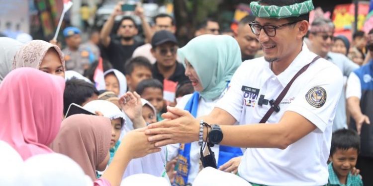 Menparekraf RI, Sandiaga Salahuddin Uno melakukan kunjungan kerja ke Sabang, Rabu (12/4/2023). (Foto: Alibi/Dok. Disbudpar Aceh).