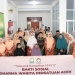 DWP Aceh menyerahkan santunan kepada para lansia di UPTD Rumoh Sejahtera Geunaseh Sayang, Banda Aceh Jum'at (14/4/2023). (Foto: Alibi/Dok. Humas Pemerintah Aceh)