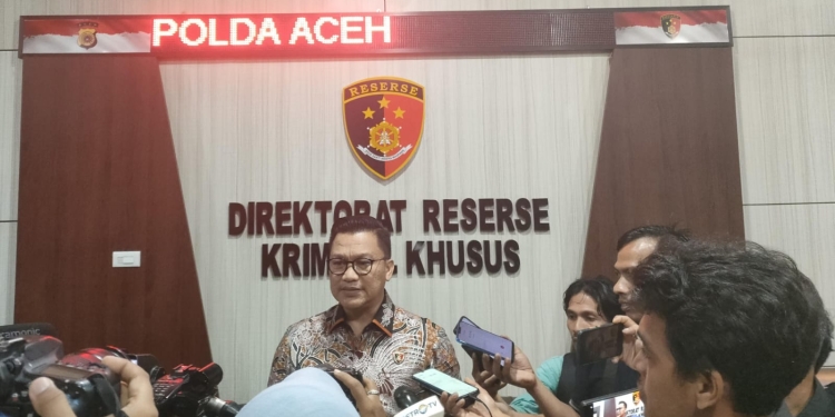 Dirreskrimsus Polda Aceh Kombes Winardy saat konferensi pers di Polda Aceh, Selasa (4/4/2023). (Foto: Alibi/Dok. Polisi)