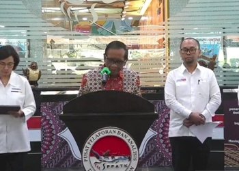 Menteri Koordinator Bidang Politik, Hukum, dan Keamanan (Menkopohukam) Mahfud MD dalam konferensi pers di Kantor PPATK, Jakarta, Senin (10/4/2023). (Foto: Antara/Tri Meilani Ameliya)