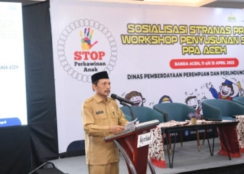 Asisten I Sekda Aceh, M. Jafar, saat membuka secara resmi seminar dan workshop pencegahan perkawinan anak, di Banda Aceh, Selasa (11/4/2023). (Foto: Alibi/Dok. Humas Pemerintah Aceh)