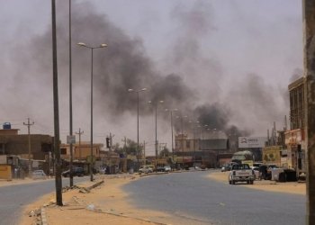 Sedikitnya 25 orang tewas dalam bentrok antara kelompok paramiliter utama Sudan dan angkatan bersenjata. (Foto: Reuters)