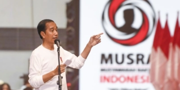 Presiden RI Joko Widodo menyampaikan pidato pada puncak acara Musyawarah Rakyat (Musra) di Istora Senayan, Jakarta, Minggu (14/5/2023). (Foto: Antara/Hafidz Mubarak A./nym)