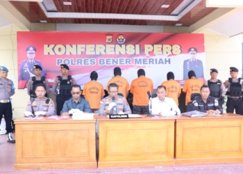 Konferensi pers Polres Bener Meriah kasus penangkapan empat pelaku penyalahgunaan narkoba. (Foto: Alibi/Dok. Polres Bener Meriah)