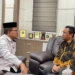 Kakanwil Kemenag Aceh (kiri) dengan Kepala Biro Hukum dan Hubungan Luar Negeri Kemenag RI Ahmad Bahiej bahas masjid di daerah Pelanggaran HAM Berat di Aceh. (Foto: Alibi/Dok. Humas Kemenag Aceh)